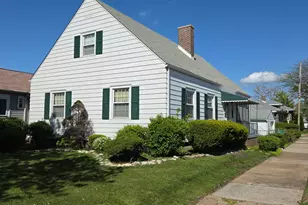 1949 Lake Ave, Whiting, IN 46394 - Photo 2