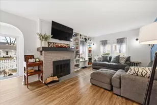 607 Oak St, Valparaiso, IN 46383 - Photo 10