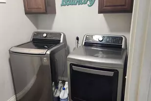 702 19th St SE, Demotte, IN 46310 - Photo 8