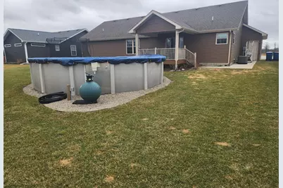 702 19th Street SE, Demotte, IN 46310 - Photo 10