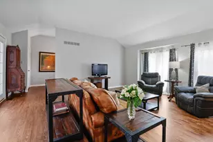 12819 Grant St, Crown Point, IN 46307 - Photo 4