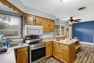 138 N Rd, Schererville, IN 46375 - Photo 6