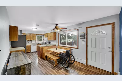 138 N Road, Schererville, IN 46375 - Photo 4