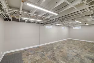 619 W North St, Crown Point, IN 46307 - Photo 16