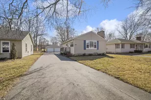 619 W North St, Crown Point, IN 46307 - Photo 2
