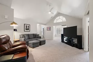 2304 Allison Cir, Valparaiso, IN 46383 - Photo 8