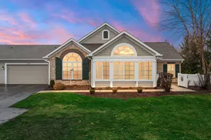 2304 Allison Cir, Valparaiso, IN 46383 - Photo 2