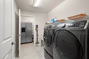 2304 Allison Cir, Valparaiso, IN 46383 - Photo 24