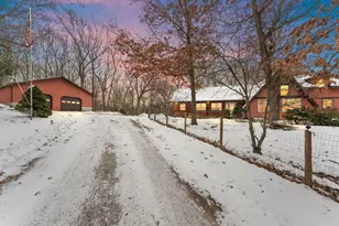 385 W 900 N, Wheatfield, IN 46392 - Photo 2