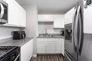 2908 W 38th Ave, Hobart, IN 46342 - Photo 10