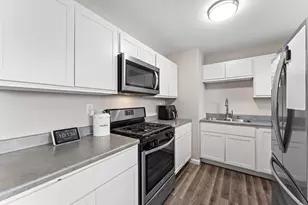 2908 W 38th Ave, Hobart, IN 46342 - Photo 8