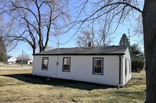 3036 Coral Dr, Hobart, IN 46342 - Photo 16