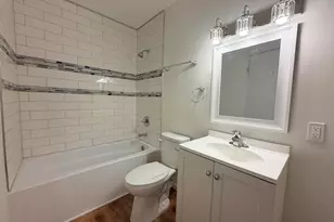 3036 Coral Dr, Hobart, IN 46342 - Photo 14