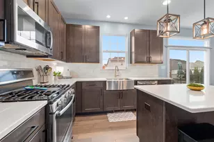 10411 Douglas Dr, Saint John, IN 46373 - Photo 6