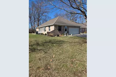 516 Begonia Street SE #A, Demotte, IN 46310 - Photo 2