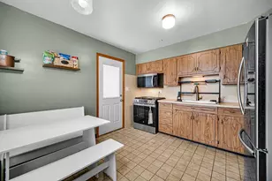 3107 Eder St, Highland, IN 46322 - Photo 6