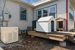 2837 38th St, Highland, IN 46322 - Photo 12