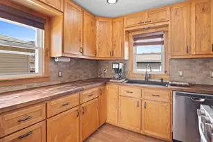2837 38th St, Highland, IN 46322 - Photo 6