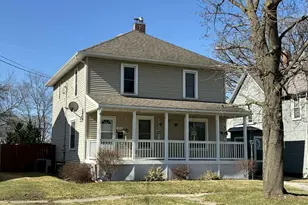 320 S Cullen St, Rensselaer, IN 47978 - Photo 1