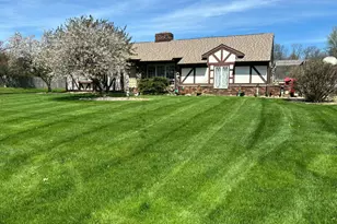 12900 Walnut Hill Dr, Lakeville, IN 46536 - Photo 26