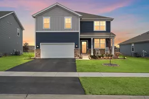 10550 Azalea Dr, Crown Point, IN 46307 - Photo 2