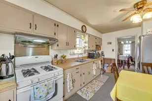 928 176th St, Hammond, IN 46324 - Photo 8