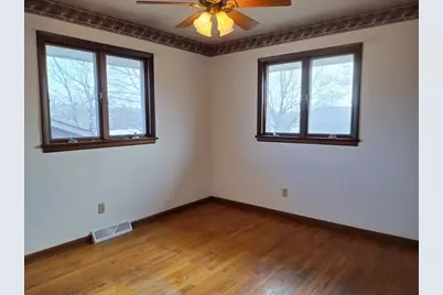 1040 Azalea Drive, Munster, IN 46321 - Photo 10