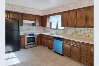 1040 Azalea Drive, Munster, IN 46321 - Photo 6