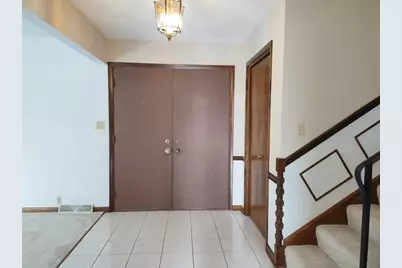 1040 Azalea Drive, Munster, IN 46321 - Photo 14