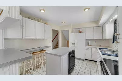 3951 S Lakeshore, Crown Point, IN 46307 - Photo 2