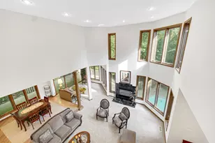 2102 Emmett Ct, Valparaiso, IN 46385 - Photo 8