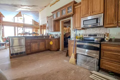 6105 S State Road 10, Knox, IN 46534 - Photo 2