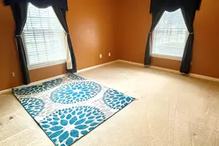 2741 Georgetowne Dr, Highland, IN 46322 - Photo 10