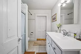 404 Indiana Ave, Valparaiso, IN 46383 - Photo 18