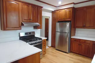 8508 Pine Ave, Gary, IN 46403 - Photo 14