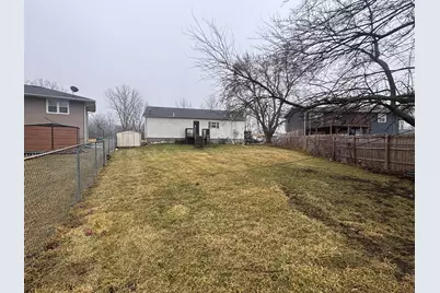 2394 W 61st Place, Merrillville, IN 46410 - Photo 4