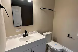 1359 State St, Hobart, IN 46342 - Photo 4