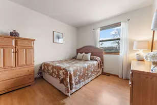 415 Sequoia Dr, Valparaiso, IN 46385 - Photo 14