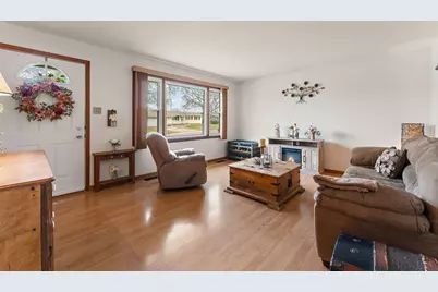 415 Sequoia Drive, Valparaiso, IN 46385 - Photo 4