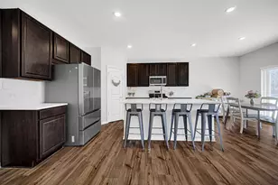 3910 Iron Gate Dr, Valparaiso, IN 46385 - Photo 10