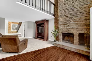 2325 Barbara Jean Dr, Schererville, IN 46375 - Photo 4