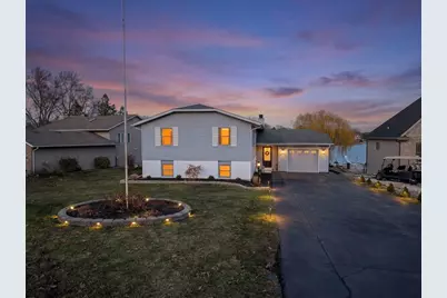 1065 Shoreline Road, Crown Point, IN 46307 - Photo 2