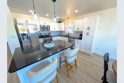 1065 Shoreline Road, Crown Point, IN 46307 - Photo 6