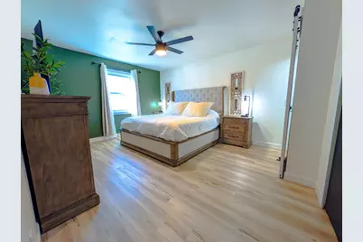 1065 Shoreline Road, Crown Point, IN 46307 - Photo 16