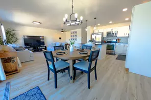 1065 Shoreline Rd, Crown Point, IN 46307 - Photo 10