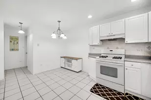 9993 Hunters Run, Saint John, IN 46373 - Photo 16