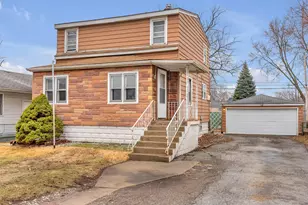 925 Cherry St, Hammond, IN 46324 - Photo 1