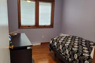 2445 Clough Ave, Highland, IN 46322 - Photo 8