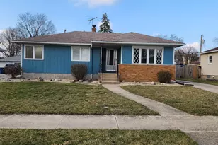 2445 Clough Ave, Highland, IN 46322 - Photo 2