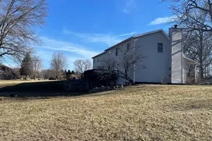 780 Merganser Ln, Valparaiso, IN 46385 - Photo 4